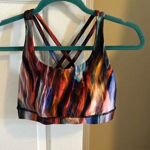 Lululemon sports bra size 6